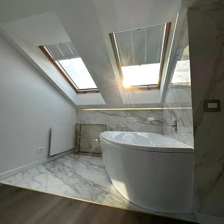 Monte 27 Lux Apartment