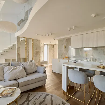 Monte Cassino Glamour By Downtown *