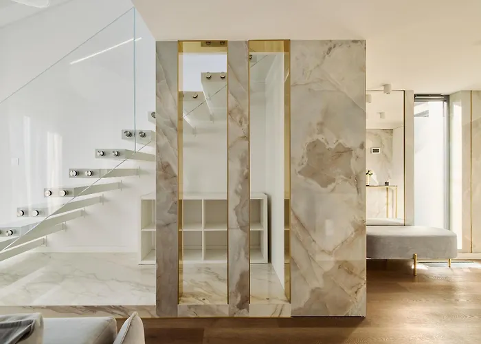 Monte Cassino Glamour By Downtown סופוט